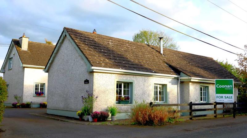 KILDARE PROPERTY WATCH: Stunning modern interior at Donadea country home
