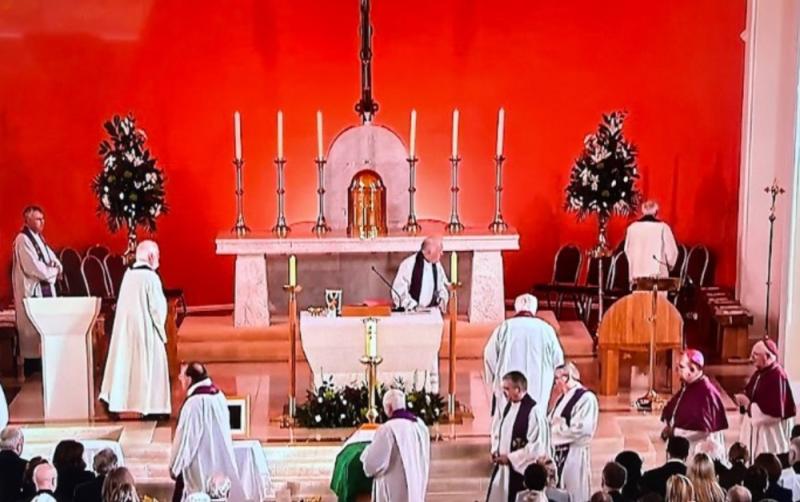 Family of John Bruton lay the former Taoiseach to rest