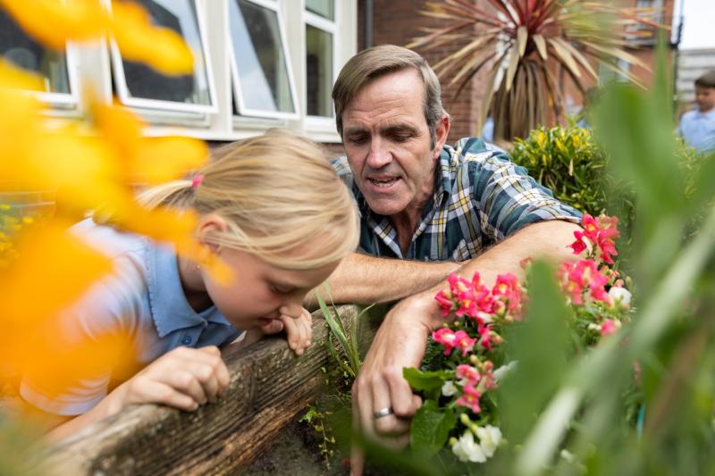 Award-winning Kildare gardener Brian Burke Launches Woodie's Budding Gardeners 2024