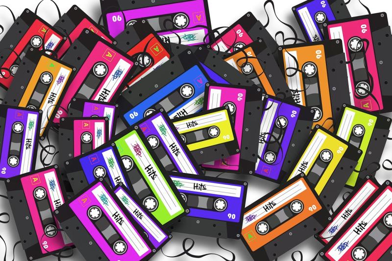 ‘80s and ‘90s music night to raise funds for Kildare town AFC