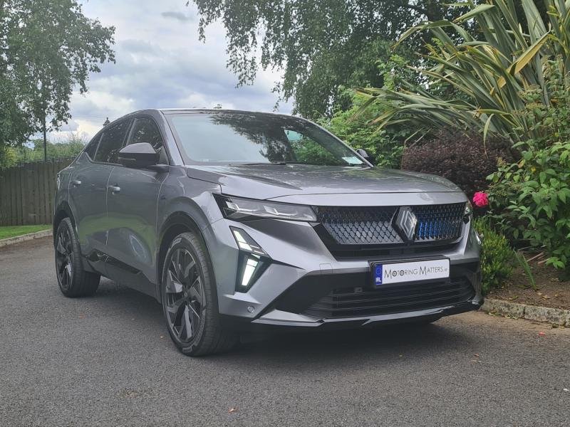 The new Renault Rafale Coup&eacute;-SUV 