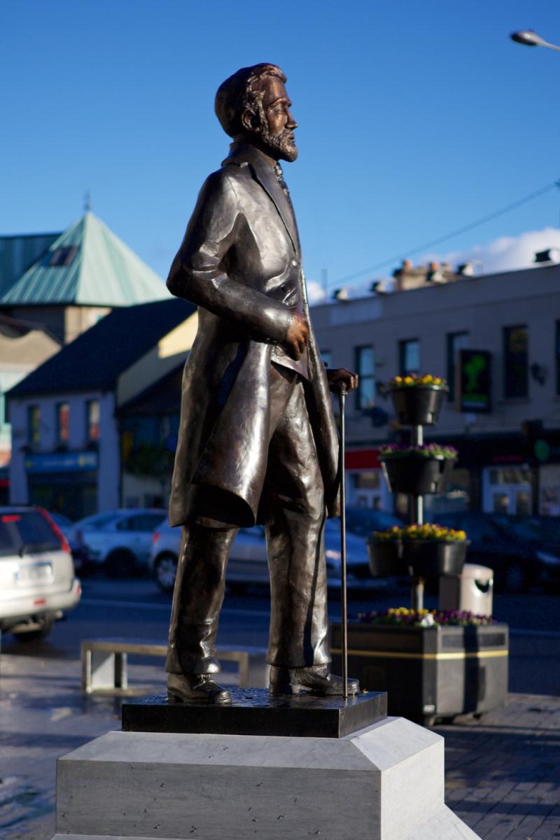 Town centre statue of historic figure was vandalised