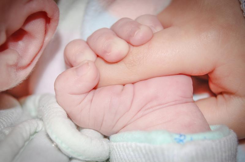 ALERT: Babies could be at risk amid nappy bag warning to Irish parents 