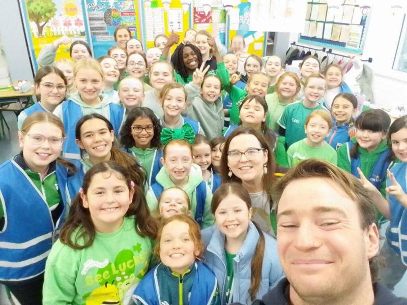 Noel Hendrick visits Bunscoil Bhride