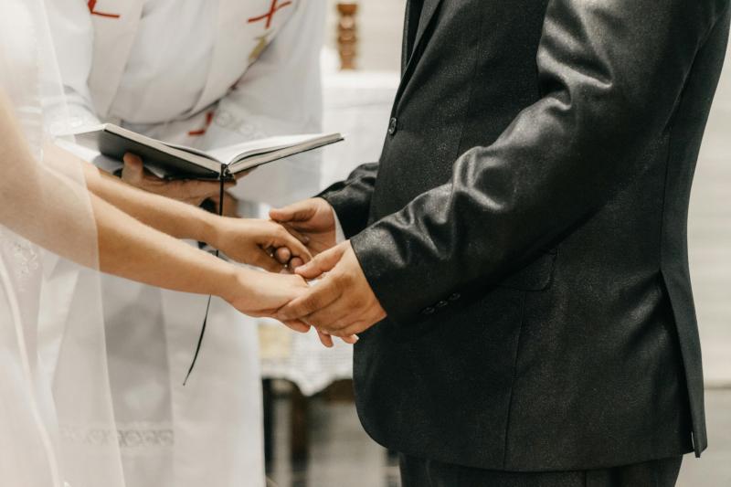Carlow Bishop suggests Church marriage in 'crisis' as couples tie knot elsewhere