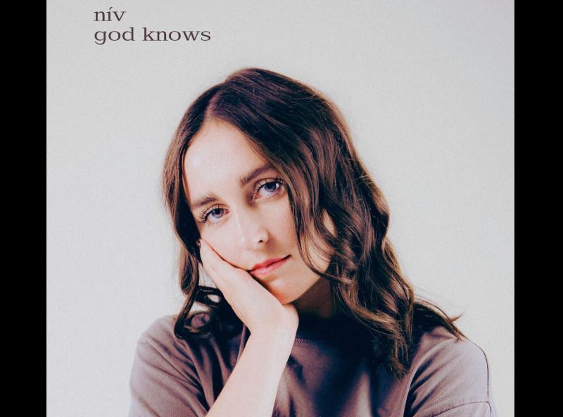 Emerging Kildare singer-songwriter Nív to release debut EP