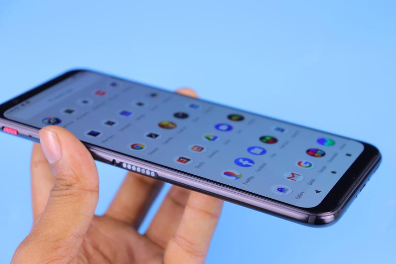 UPDATE: Phones with a combined &lsquo;substantial value&rsquo; stolen from Kildare store