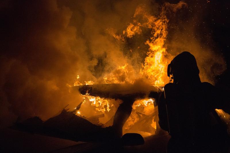 Garda investigation launched in Kildare town after vehicle catches fire