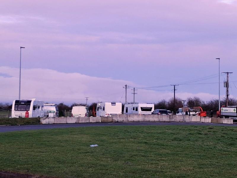 UPDATE: Kildare County Council says it is working to resolve illegal encampment situation