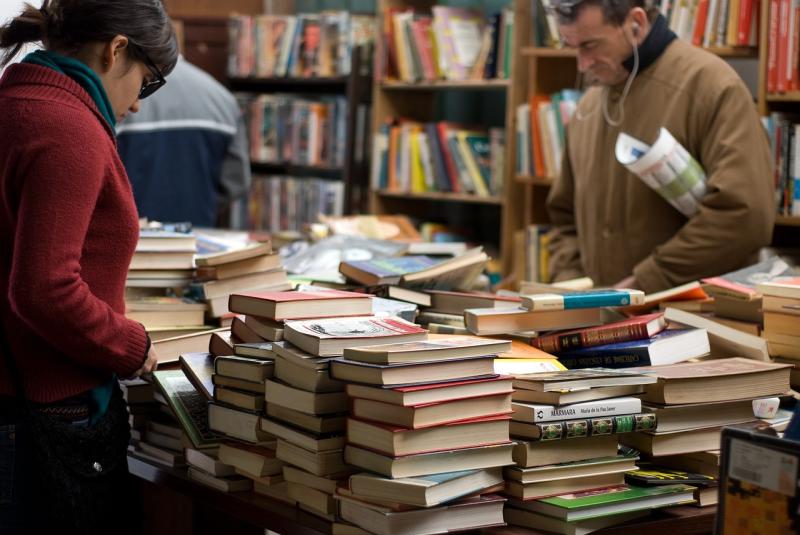 Claim that independent bookshop in Kildare is suffering because of parking dilemma
