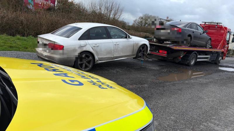 10 vehicles and four fake driving licences seized at garda checkpoints in Kildare
