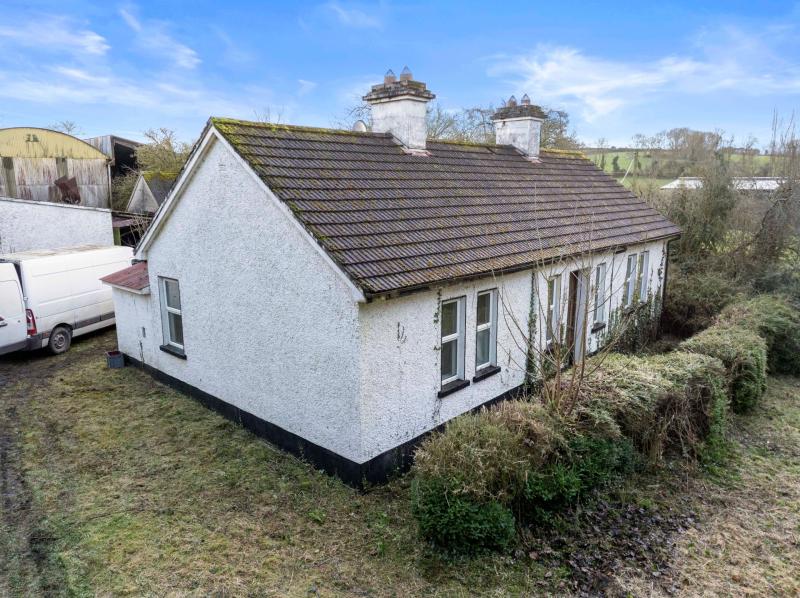 LATEST: 3-bed house on two acres in South Kildare goes under hammer 