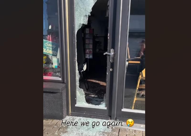 WATCH: Damage caused to front door of Kildare caf&eacute; by burglars