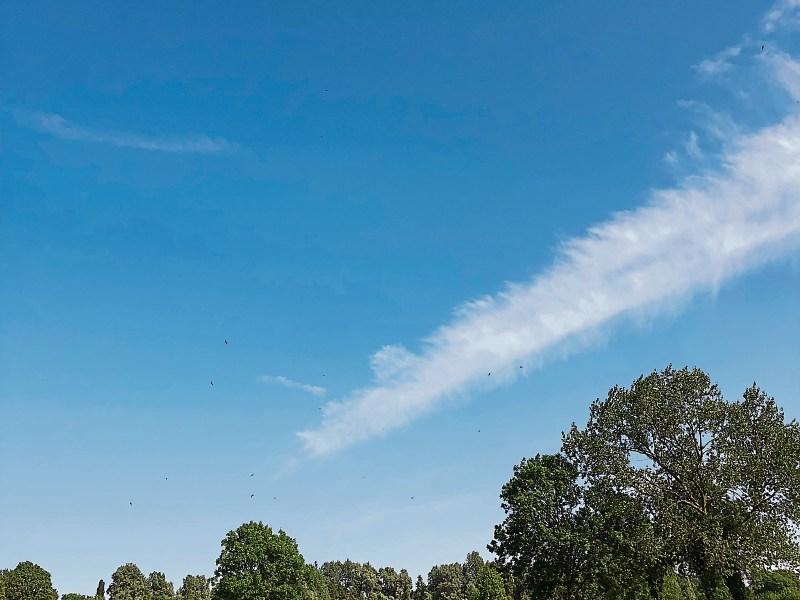 A few drops in Kildare this morning, but otherwise warm weather continues