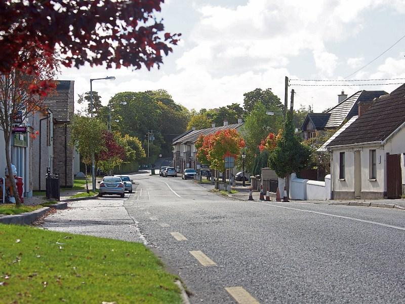 Cars &lsquo;speed through&rsquo; Athgarvan village