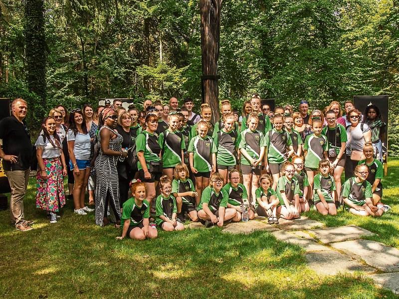 Droichead Nua dancers are fine ambassadors on twinning trip