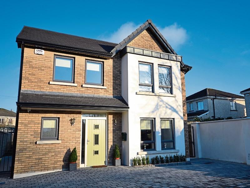 KILDARE PROPERTY Last fourbed at Earls Court, Kill Kildare Live