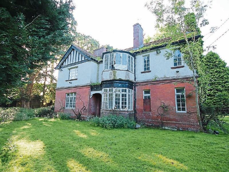 Kildare Property Watch: Historic Curragh racing lodge on the market for €500,000