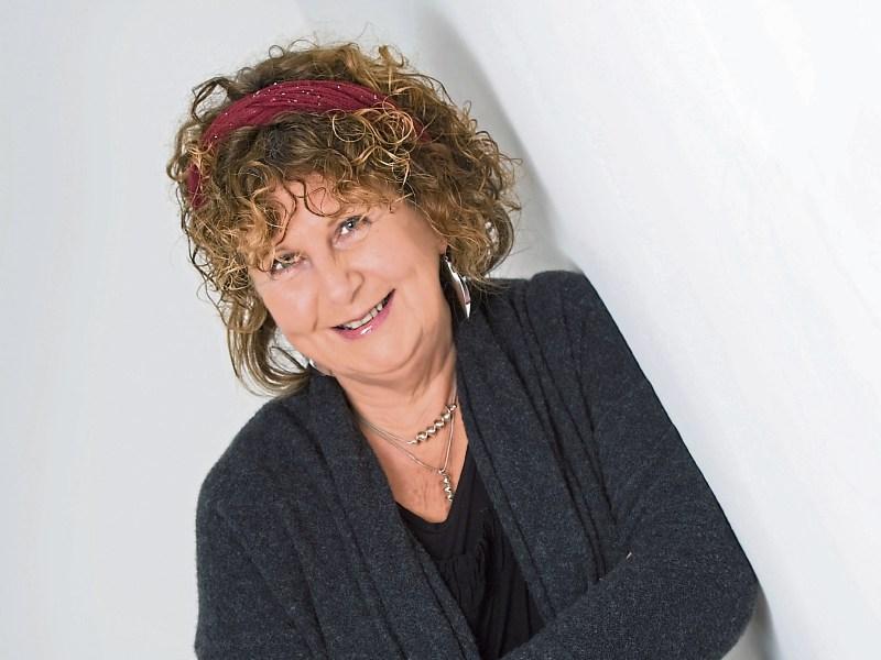 Prosperous artist exhibits in Mayo