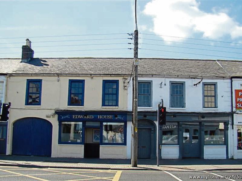 Naas Credit Union granted temporary pub licence