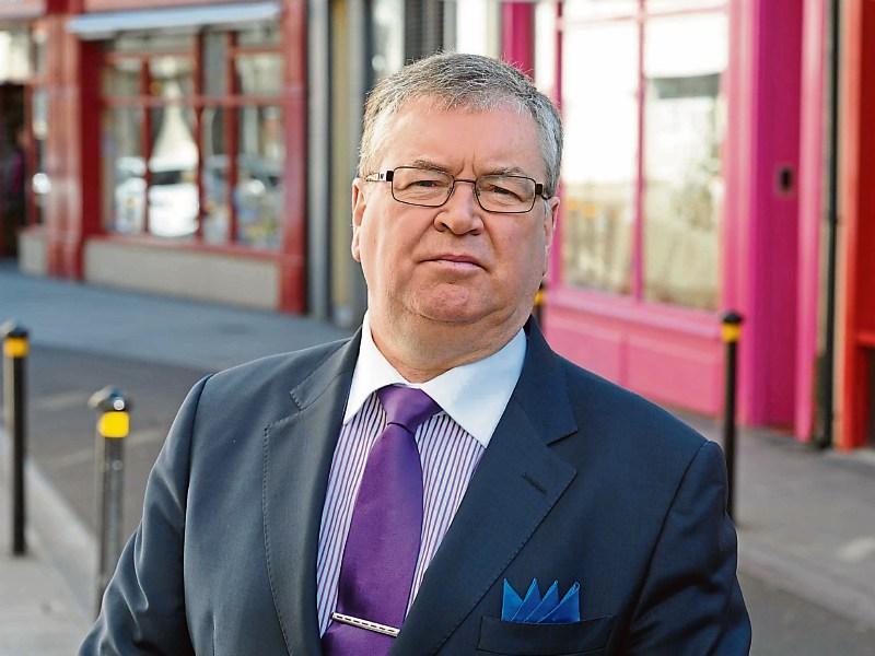 Leading RT&Eacute; presenter apologises for 'loose use of language' live on air