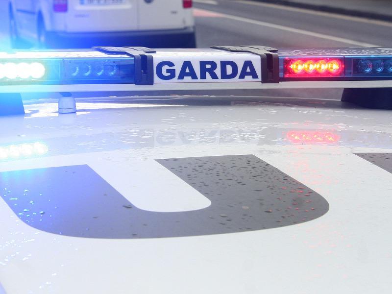 Two males armed with hammer and crowbar raid Top Oil in Athy
