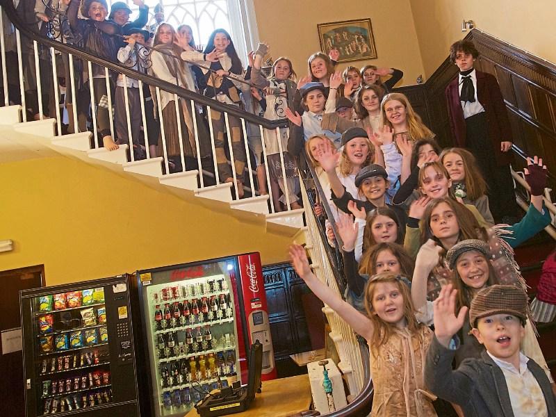 VIDEO: Music video and back drops filmed in Monasterevin for LARK's Oliver!