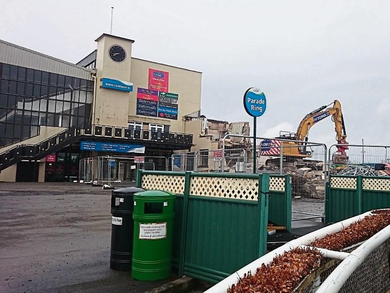 Giant claw to be brought in to Kildare to dismantle Curragh grandstand