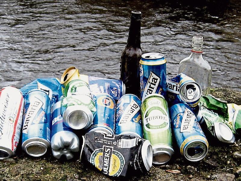 Newbridge family plagued by gangs drinking in local laneway