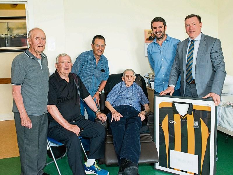 Special Round Towers presentation to Frank O'Connor on his 100th&nbsp;birthday&nbsp;