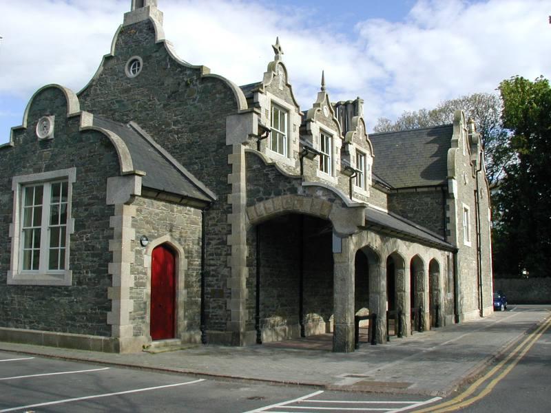 Prison  for young Kildare man  who threatened to slice open security guard's face