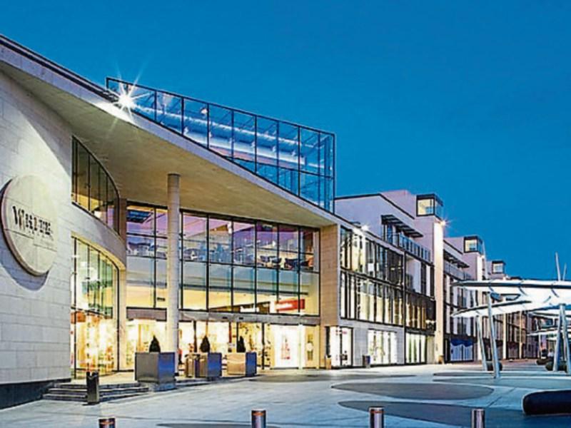 WOW discount weekend at Newbridge's Whitewater Shopping Centre