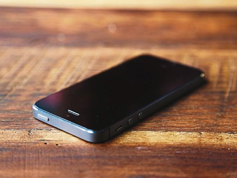 COLUMN: Kildare mum Ruth Chambers on why smartphones should be banned in schools