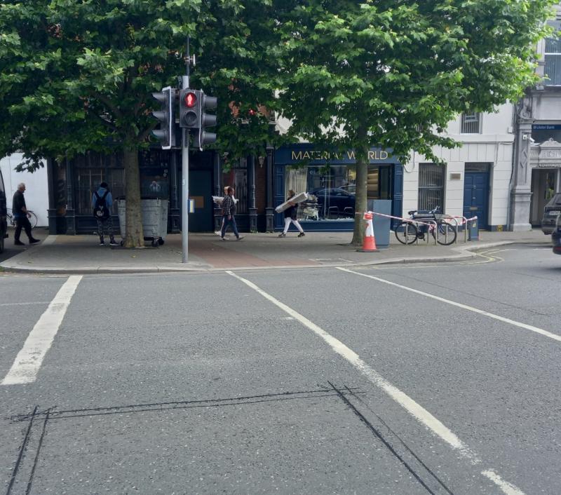 Dispute over how long pedestrians are allowed to cross a very busy Kildare street