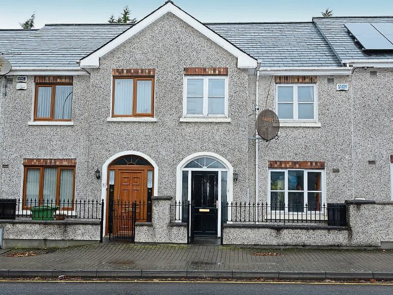 Kildare Property Watch Space and privacy on offer in the middle of