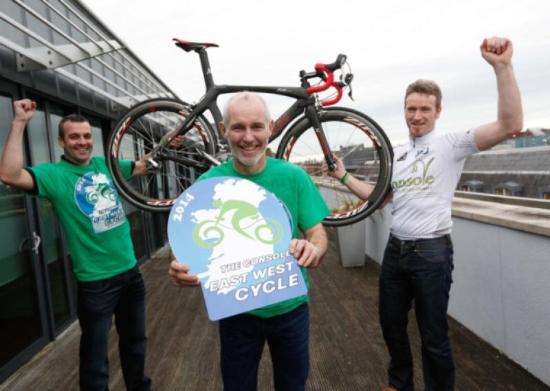 Broadcaster Ray D'Arcy pictured here with Console's fundraising manager Ciaran Tighe and top ultra-distance cycling champion Ricky Geoghegan.