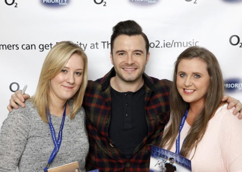 Emer Byrne and Lisa Kennedy with Westlife star Shane Filan.