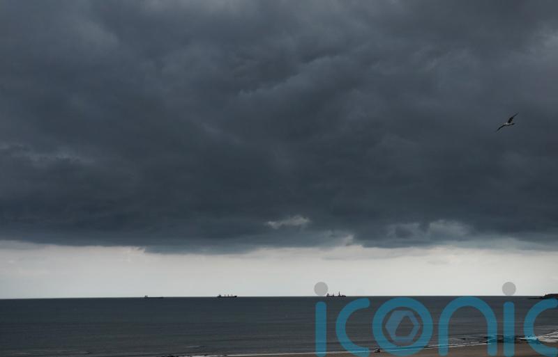 Thunderstorm warning issued for three counties